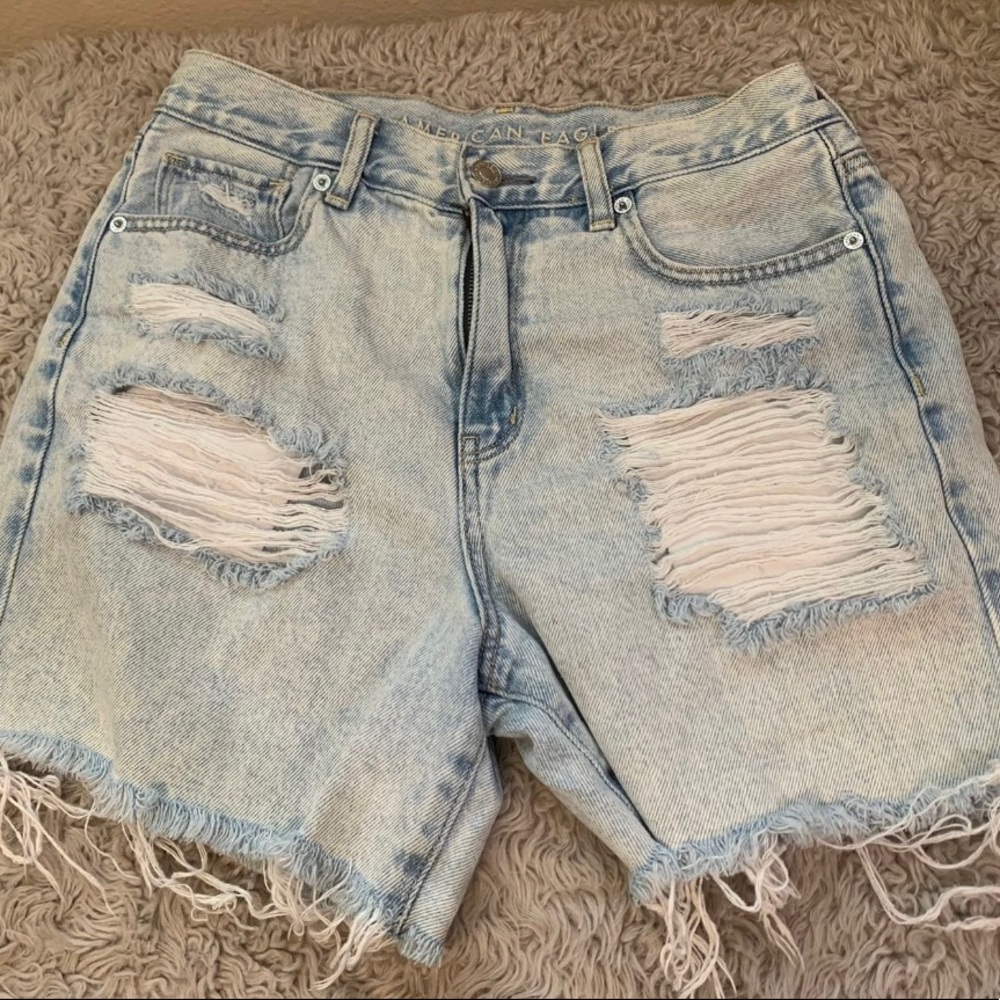 American Eagle Mom shorts